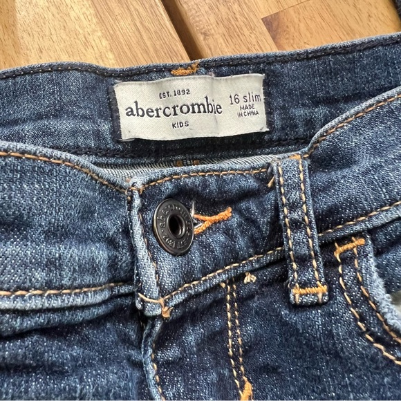 Abercrombie Kids Slim Jeans Size 16 Dark Wash Stretch Denim - Picture 2 of 7
